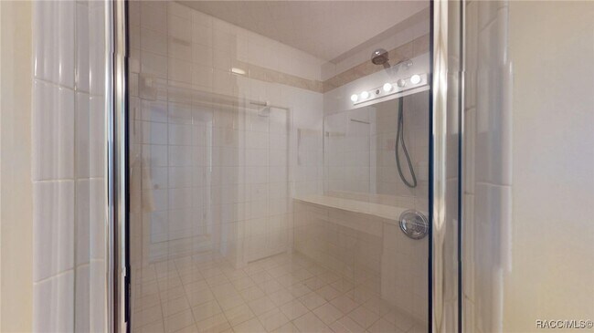 Building Photo - 761 W Sunbird Path