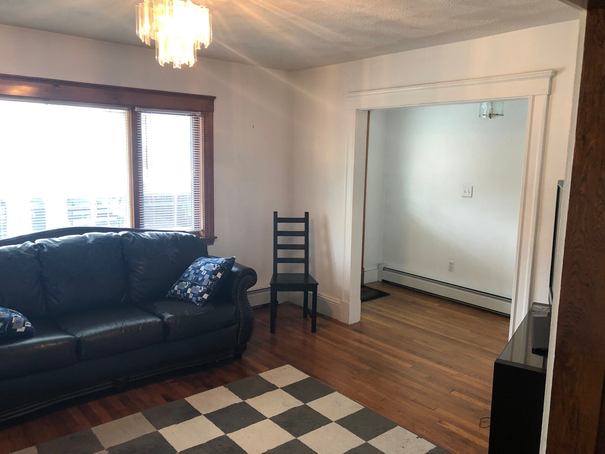 Building Photo - 54 Varnum St