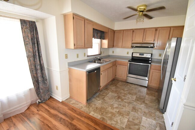 Building Photo - COMING SOON~3 Bedroom and 2 Bath Home (No Pets)
