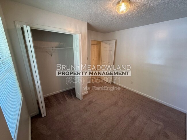 Building Photo - 6523 Doe Creek Way