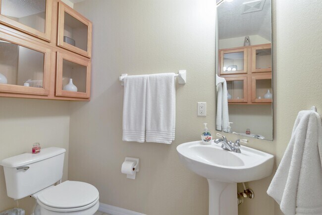Building Photo - 5145 Marbella Isle Dr