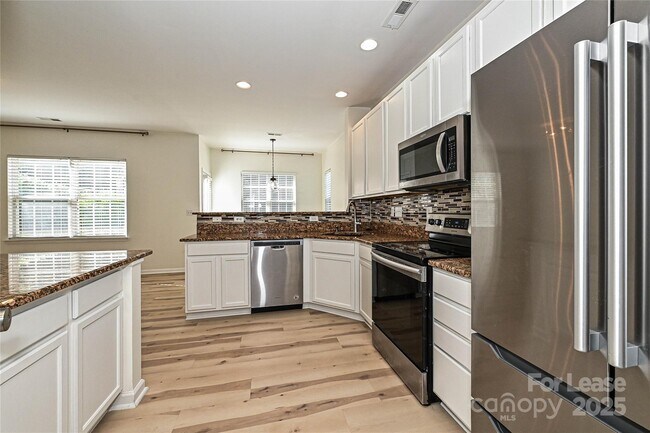 Building Photo - 12131 Honor Guard Ave