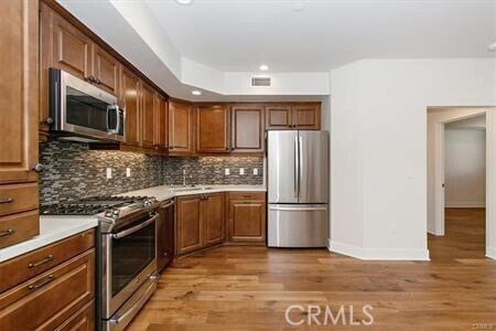 Building Photo - 627 Deep Valley Dr
