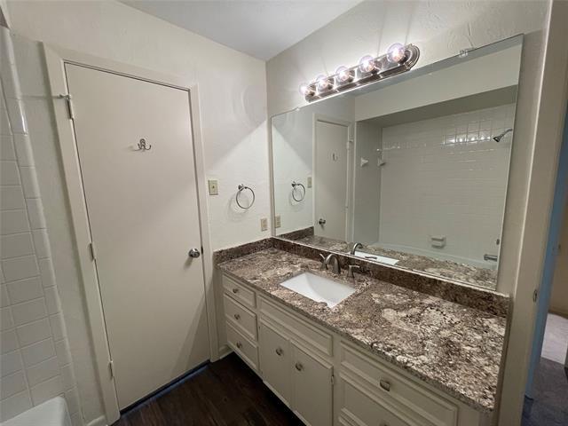 Building Photo - 6910 Brentfield Dr