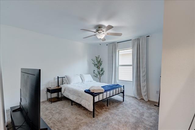 Building Photo - 6233 Skysail Rd