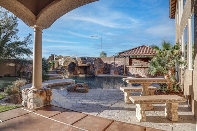 Building Photo - 10151 Arkell Ct