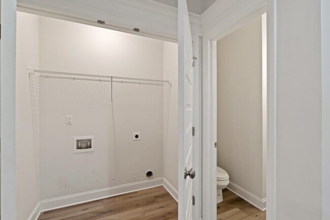 Building Photo - 314 Sumac Trail