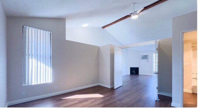 Building Photo - Spacious 1-Bed Apartments in Gated Tujunga Community