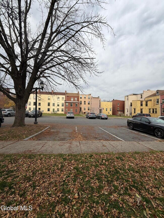 Building Photo - 54 Westerlo St