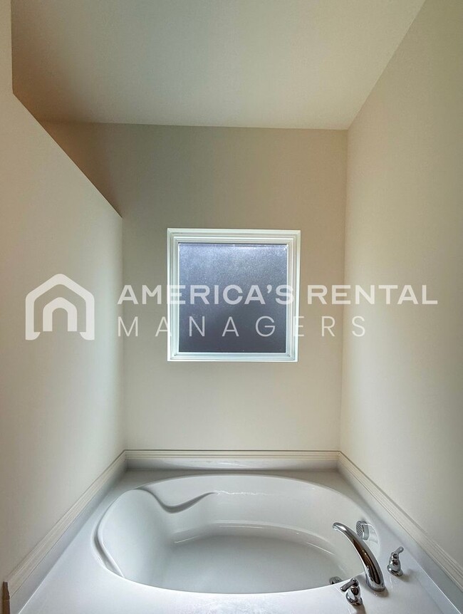 Building Photo - New Construction Home for Rent in Kimberly...