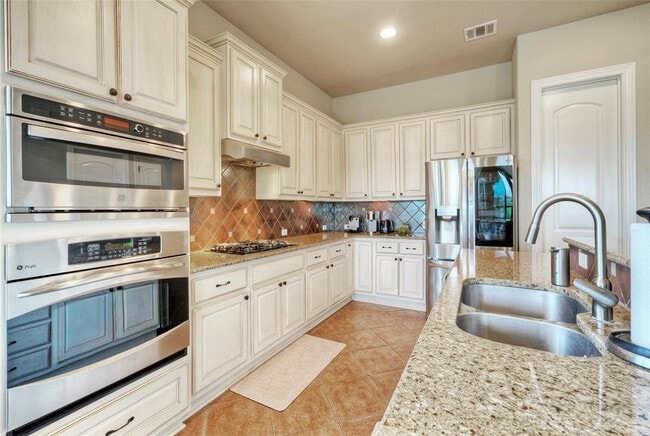 Building Photo - 10920 Bidens Pl