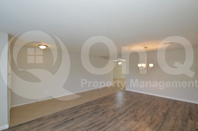 Building Photo - 3735 E Sheffield Rd