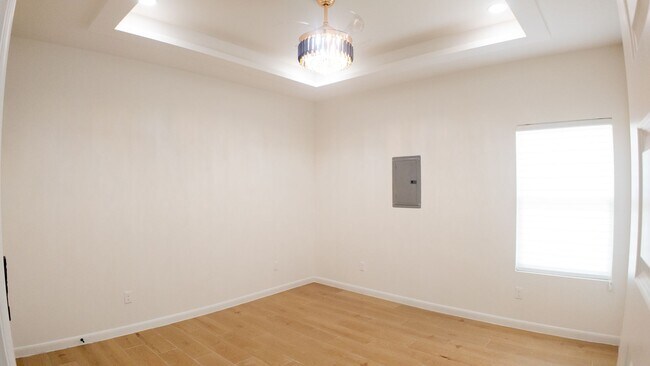 Building Photo - 612 Moar Dr