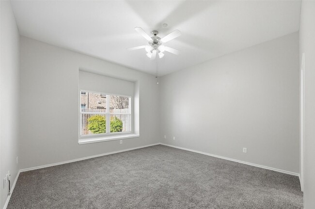 Building Photo - 9842 Wake Bridge Dr