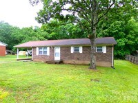 Building Photo - 169 Danritch Dr