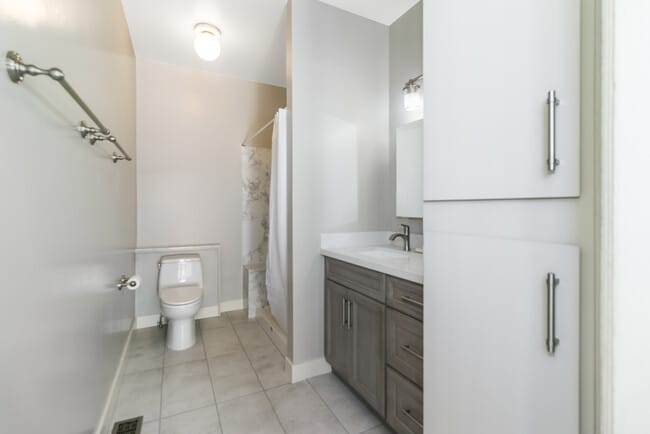 Building Photo - 1830 San Antonio Ave