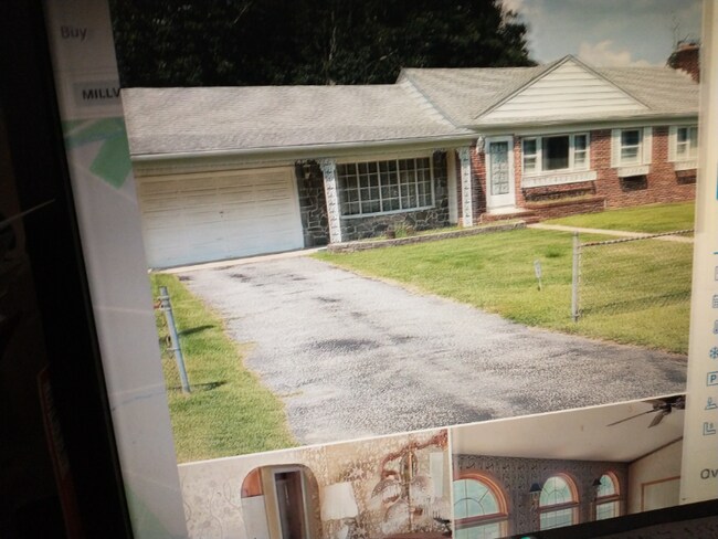Primary Photo - 232 Geissinger Ave