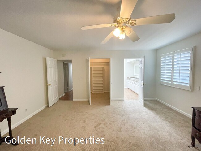 Building Photo - Beautiful ocean-view home located in the h...