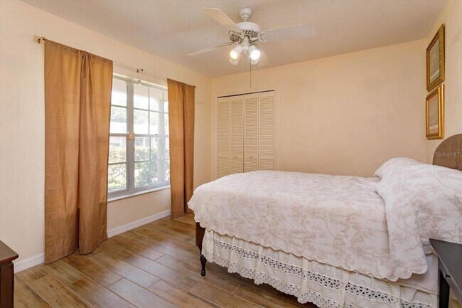 Building Photo - 413 Sandy Hill Dr