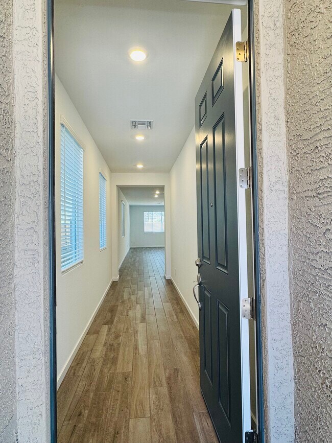 Building Photo - 26408 N 24th Gln