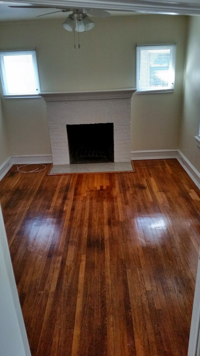 122 E Wayne Terrace 122 E Wayne Terrace Collingswood NJ 08108