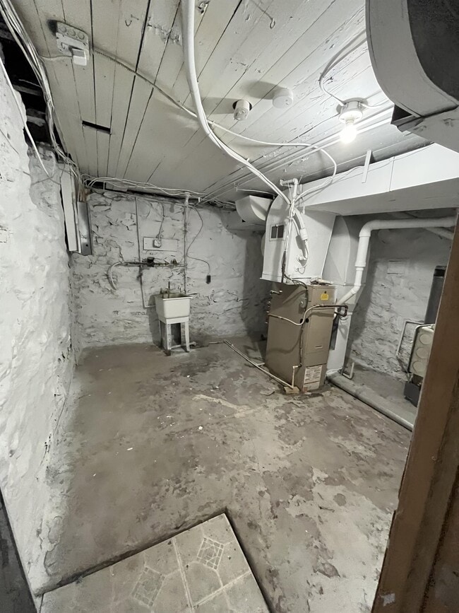 Building Photo - 1511 Ridge Ave