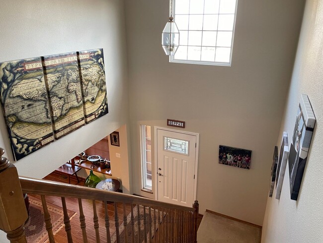 Building Photo - Broadmoor Glens Home
