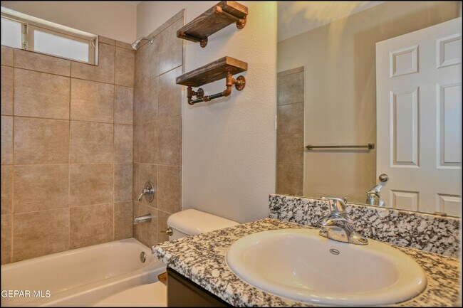 Building Photo - 14176 Charles Pollock Ave