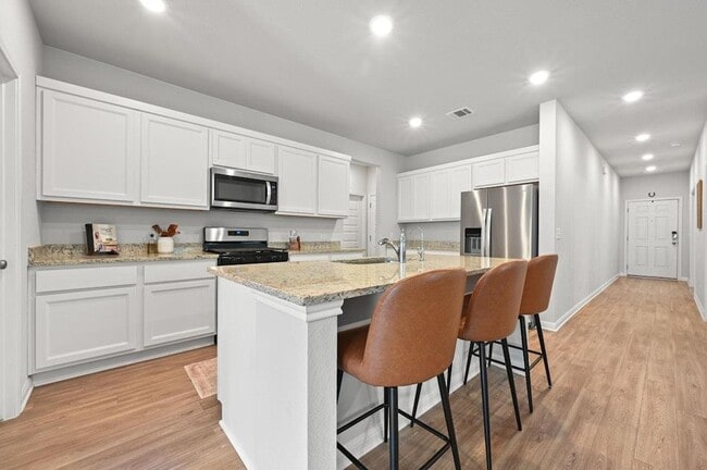 Building Photo - 13309 Silver Blazer Dr