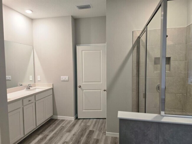 Building Photo - 6779 Flint Crk Dr