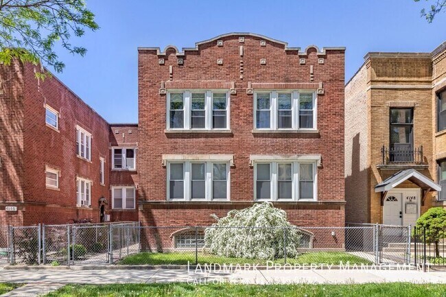 Building Photo - 4144 N Mozart-Garden unit