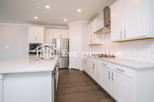 Building Photo - 2916 Ocean Sunrise Dr