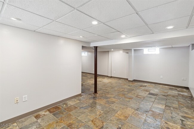 Building Photo - 11108 Wallingford Ave