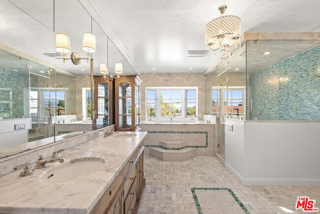 Building Photo - 1204 Beverwil Dr