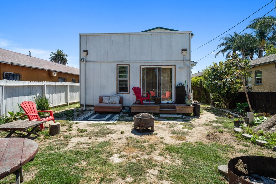 Building Photo - 1851 Magnolia Ave