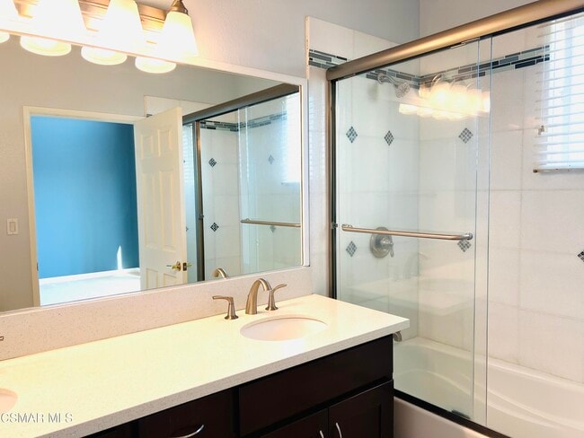 Building Photo - 5210 Premiere Hls Dr