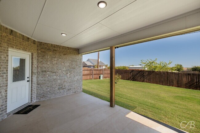 Building Photo - For Lease