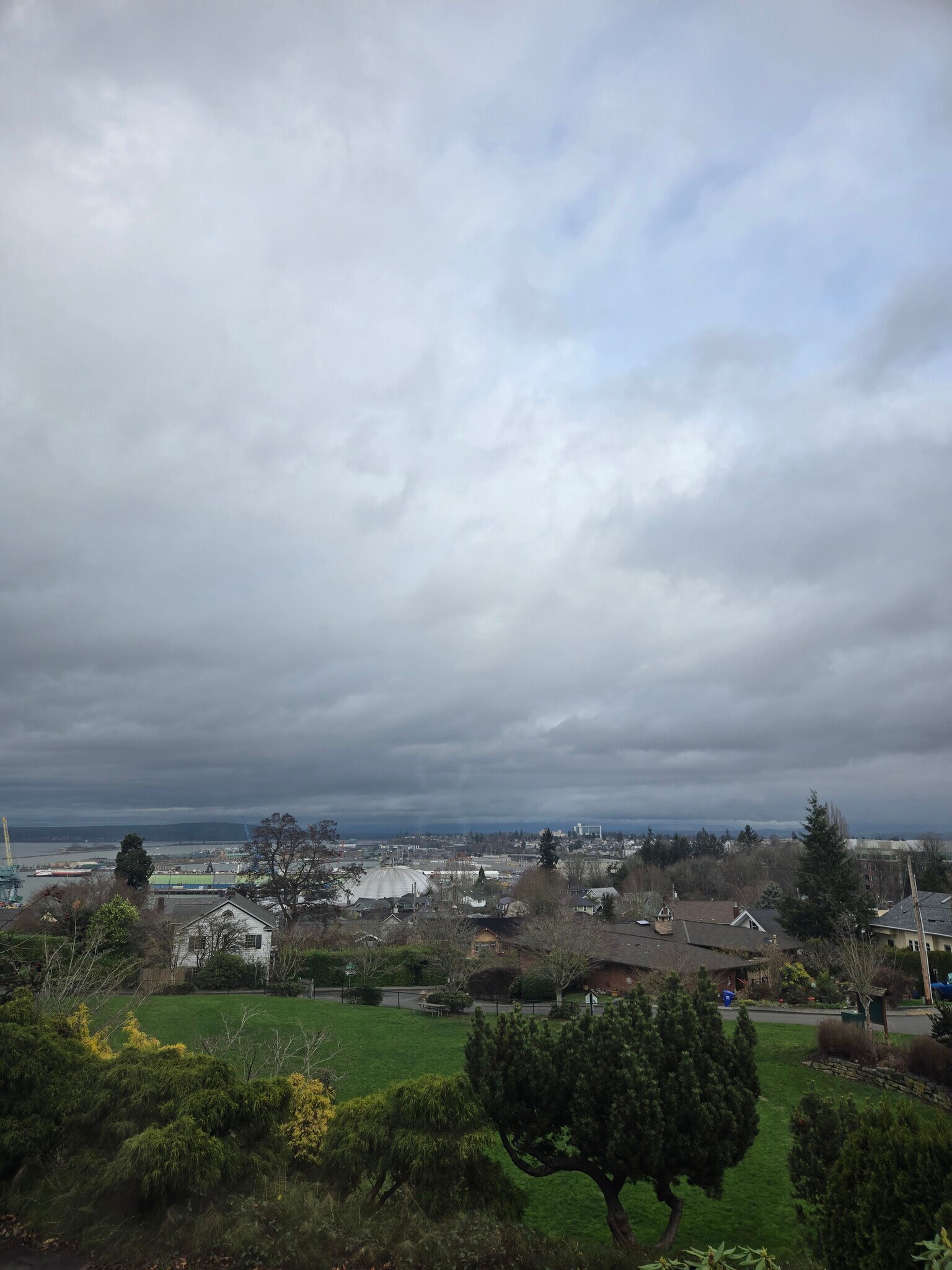 Building Photo - 616 Laurel Dr