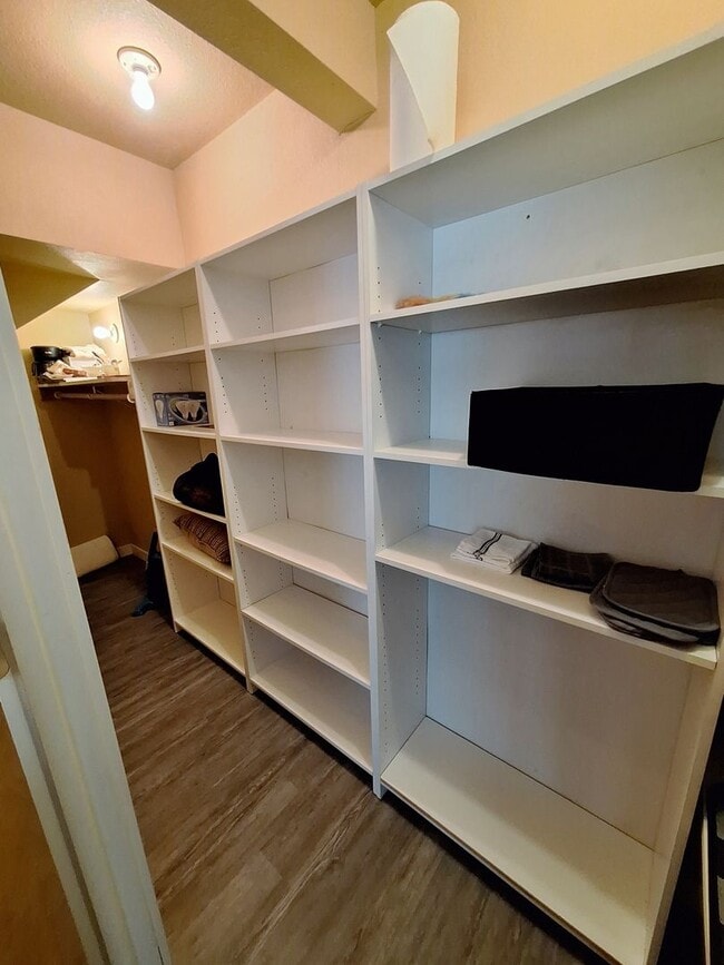 Building Photo - Updated modern studio apartment