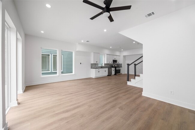 Building Photo - 1046 Marjorie St