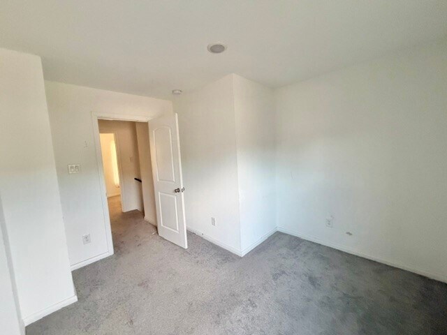 Building Photo - 17051 Marie Vlg Dr