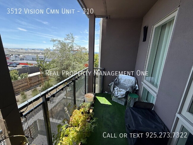 Building Photo - 3512 Vision Cmn
