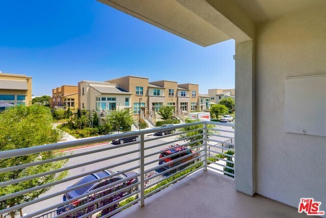 Building Photo - 5450 Strand