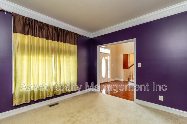 Building Photo - 8334 Bay Gardens Ln