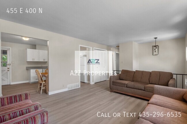 Building Photo - 455 E 400 N