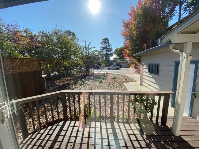 Building Photo - 121 Coulson Ave