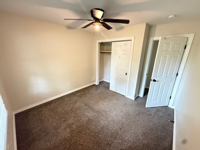 Building Photo - 4 Bed 2 Bath Springfield, MO