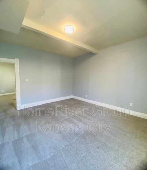 Building Photo - 606 Fairground Ave