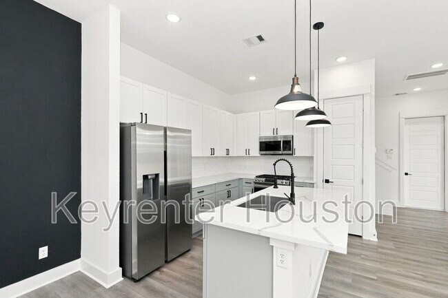 Building Photo - 2908 Stevens St