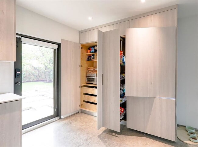 Building Photo - 1747 NW 31st St